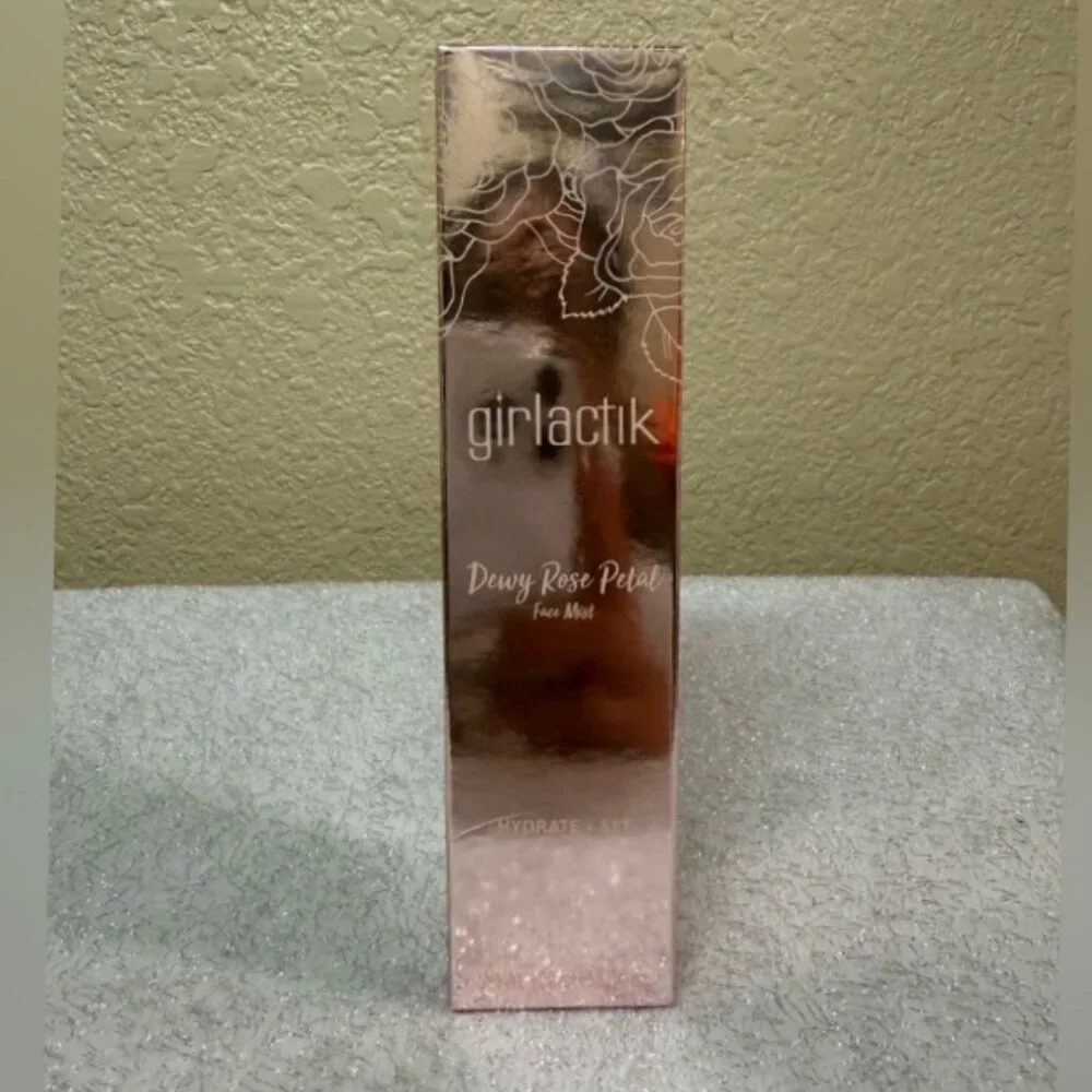 Girlactik Rose Petal Dewy Face Mist | Glow | Refreshing | Cool | NEW SEALED BOX